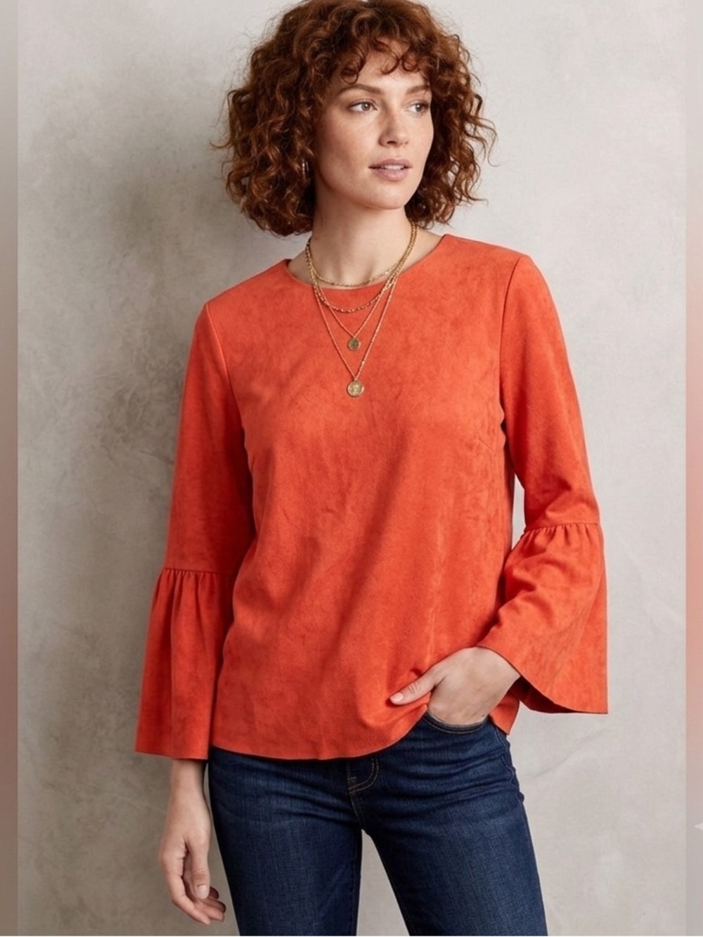 Do + Be Red Faux Suede Pendulum Top Bell Sleeve Size Medium.
